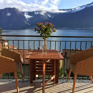 https://vista-azzurra.it-lombardy.com