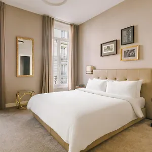 Sonder Le Frochot Otel Paris