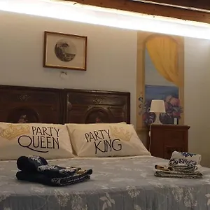 https://la-casetta-di-tilde.sicilyhotelsitaly.net
